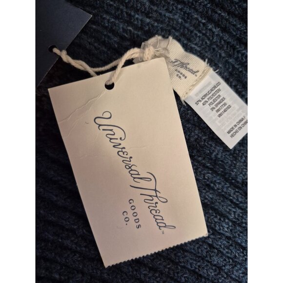 Universal Thread Navy Ribbed Oblong Knit Scarf 72"x8" Soft Acrylic Blend Warm Wi - Picture 4 of 6